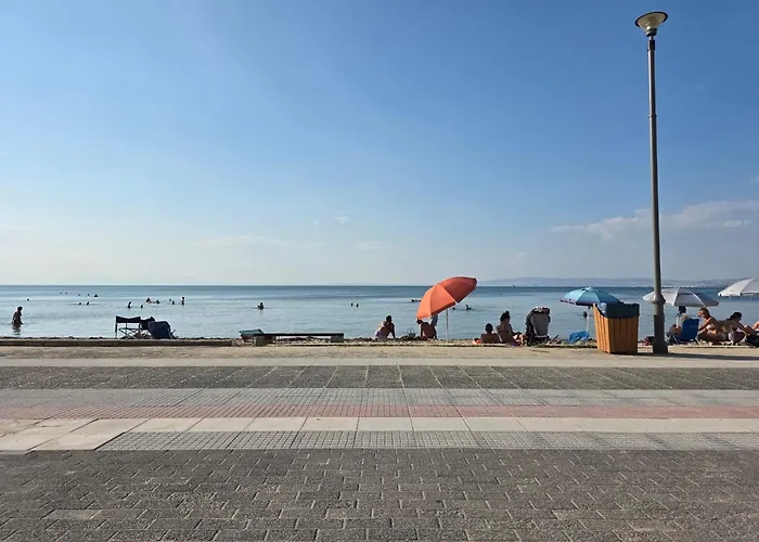 Odyssey Mare Steps From The Sea *
