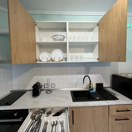 Odyssey Mare Steps From The Sea Apartament Peraía