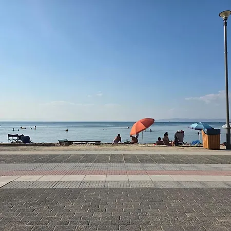 Odyssey Mare Steps From The Sea *